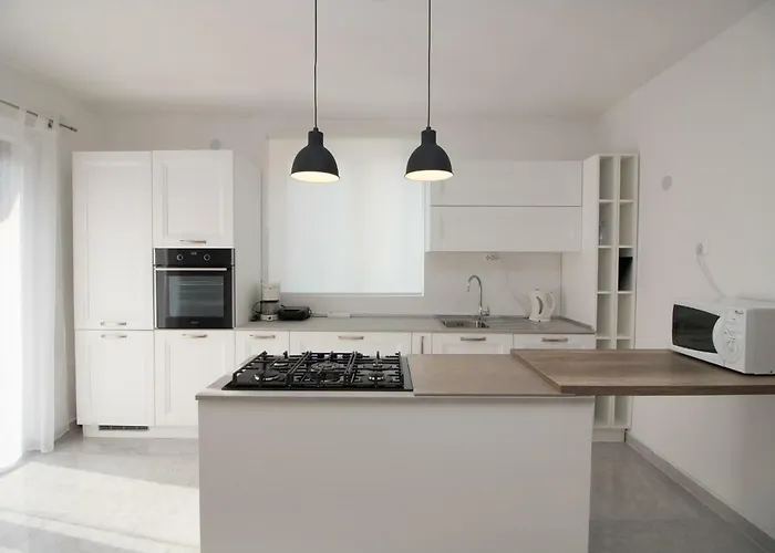 Beautiful Garden By Rent Istria