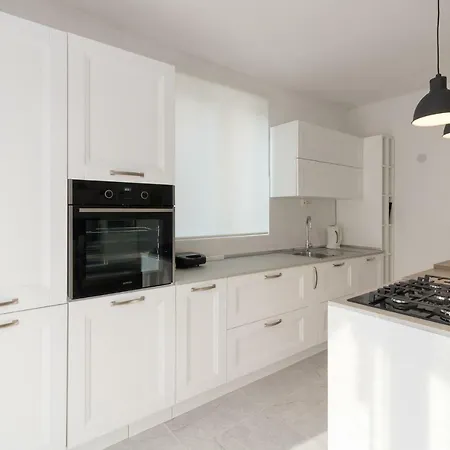 Beautiful Garden By Rent Istria Apartman Poreč