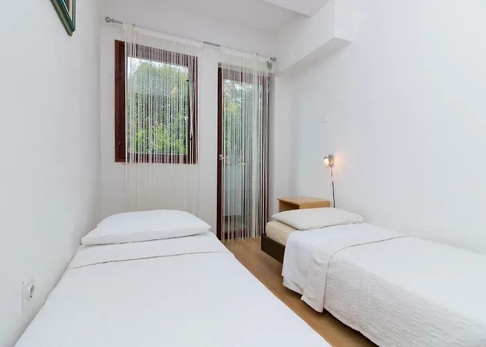 Beautiful Garden By Rent Istria *